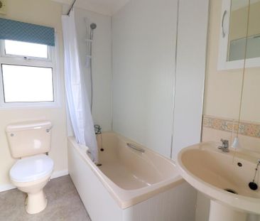 1 Bedroom Park Home To Rent - Photo 3