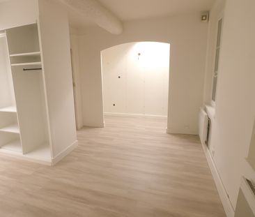 Location Appartement 1 pièce 24m² - Photo 3