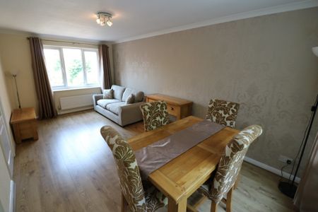 Raikes Court, Welton, East Yorkshire - Photo 2