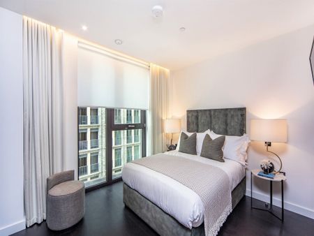 TWO BEDROOM, TO LET, CHARLES CLOWES WALK SW11 - Photo 4