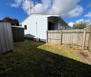 Comfortable & Private Living - Photo 1