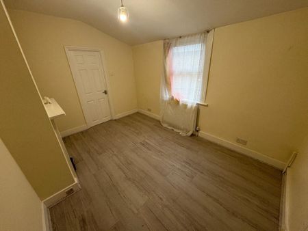 4 bedroom house to rent - Photo 2