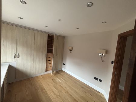 4 Bed Terraced House, Moat Crescent, N3 - Photo 4