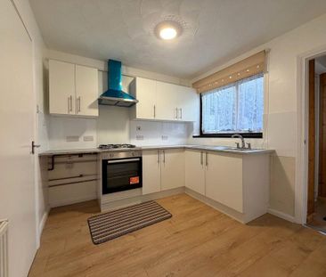 3 bedroom terraced house to rent - Photo 6