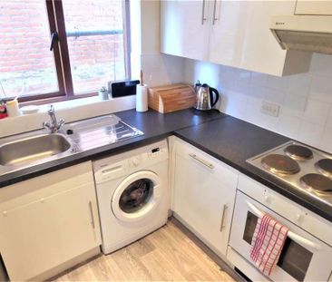 1 bedroom flat to rent - Photo 6