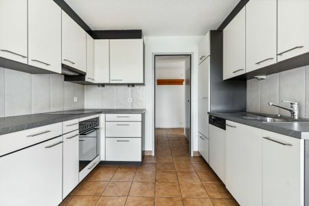 APPARTEMENT À LOUER DANS QUARTIER TRÈS ENSOLEILLÉ ET FAMILIAL - Foto 2