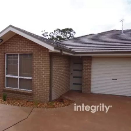 Convenient Location - Photo 3