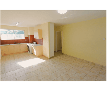 Great Location, Tidy Affordable Unit - Photo 3