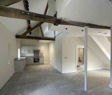 2 bedroom barn conversion to rent - Photo 1
