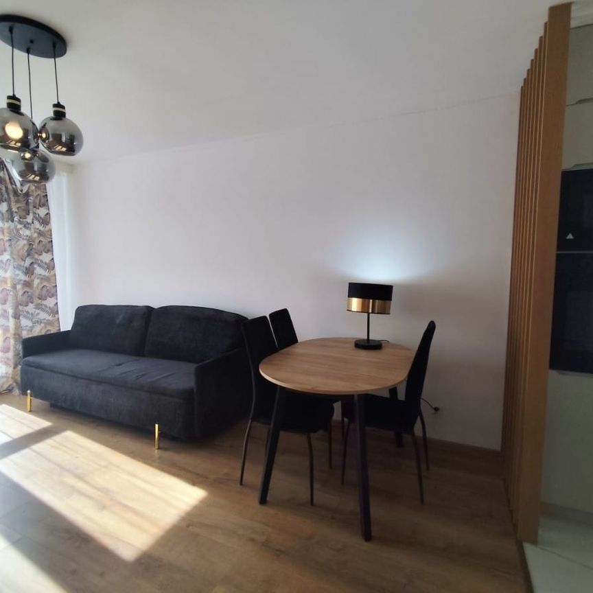 2 pokoje przy Rondzie Daszyńskiego | Widok 35 m² - Фото 1