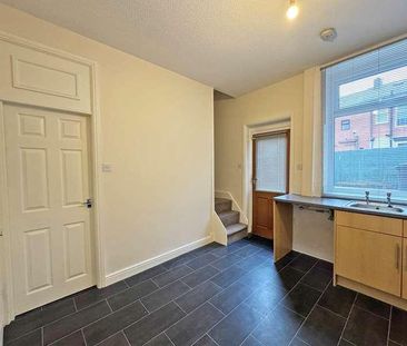 Walter Scott Street, Derker, OL1 - Photo 3