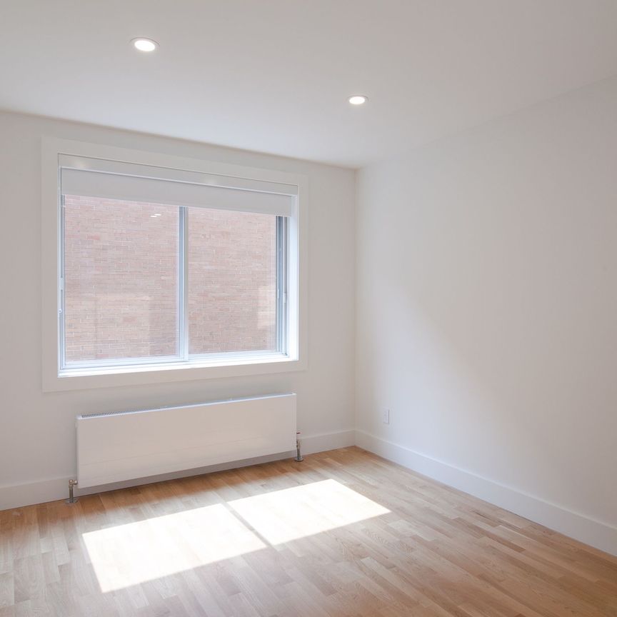 4390 Grand Boulevard - Photo 1