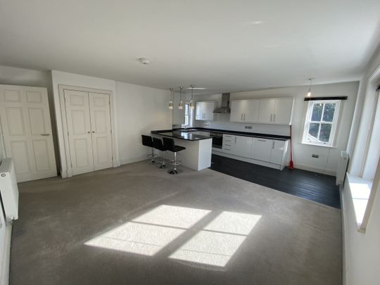 The Old Hall, 90 Main St, Balderton, Notts, NG24 - Photo 1