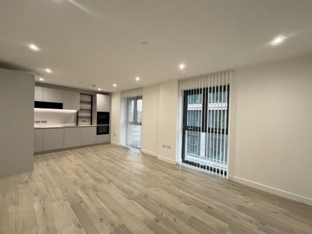 2 bedroom flat to rent - Photo 2