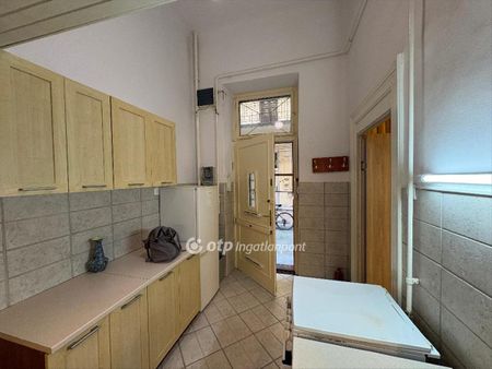 Kiadó jó állapotú lakás - Budapest VIII. kerület - Photo 5