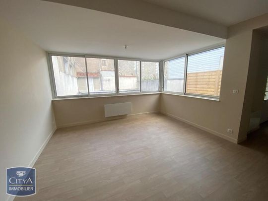 Location Appartement 3 pièces 70m² CHOLET 49300 - Photo 1