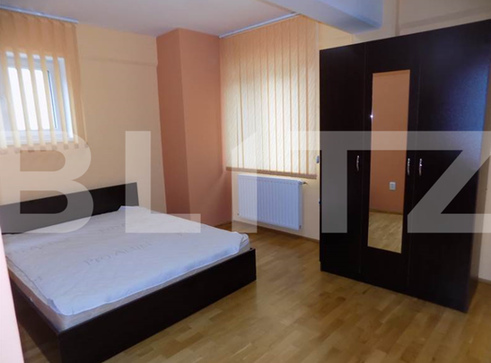 4 camere, 110 mp, terasa 15 mp, mobilat modern, zona Piata Mihai Viteazu - Photo 1