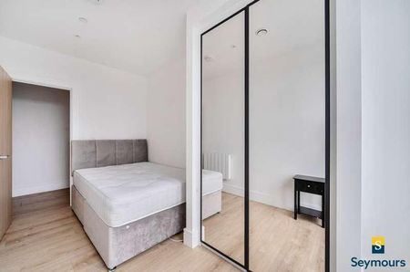 Chertsey, Surrey, KT16 - Photo 4
