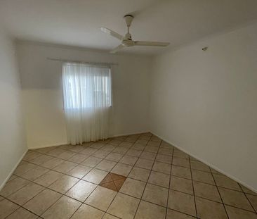 11 Teal Street, Slade Point - Photo 4