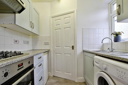 1 bedroom semi-detached house to rent - Photo 5