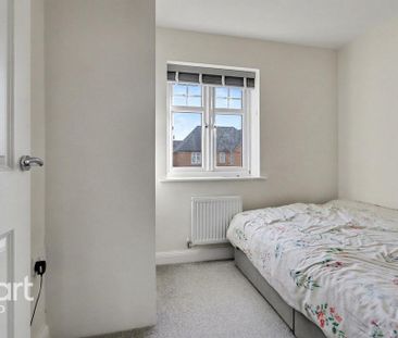 4 bedroom detached house to rent - Photo 5