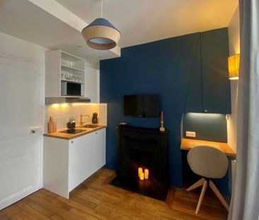 Appartement à louer rue Marmontel, Paris 15ème - Photo 2