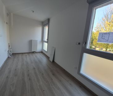 Location Appartement 1 pièce 29m² VILLENEUVE D ASCQ 59650 - Photo 2