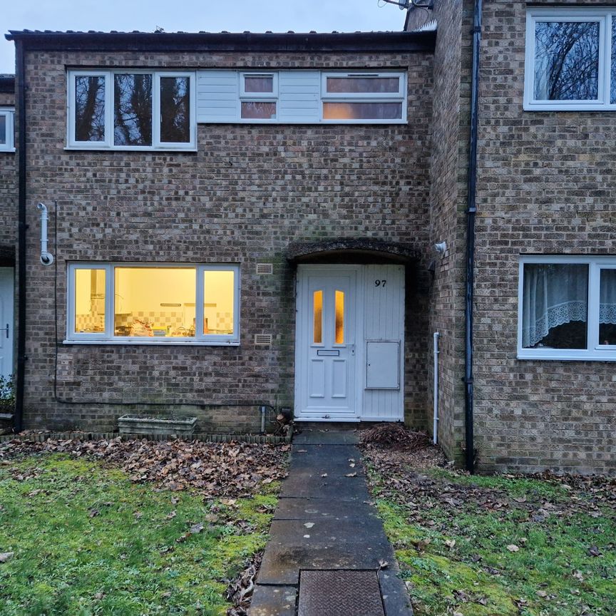 3 Bed Terrace House to Let in Peterborough - Photo 1