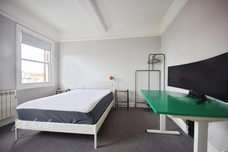 2 bedroom apartment to rent - Photo 5