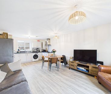 2 bedroom apartment to rent - Photo 2