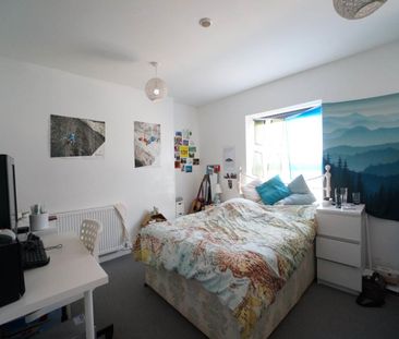 320 Caernarfon Road - Photo 5