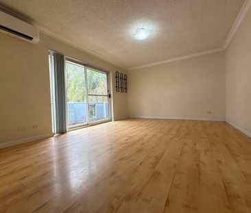 2 Bedroom unit with Split System Air Conditioner - Photo 3