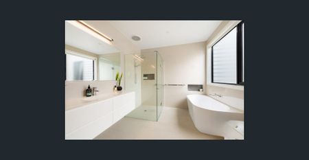 Large Modern Home In Great Richmond location - Photo 4