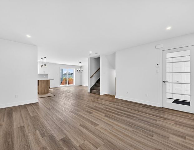 À louer / Maison à étages - Photo 1