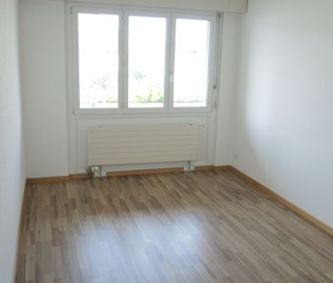 Familienfreundliche Wohnung mit Balkon zu vermieten! - Photo 2