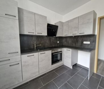 *** 2 Zimmer Wohnung mit Balkon, Badewanne, Stellplatz in Wilkau Ha... - Photo 1