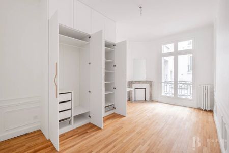 Rental Apartment Paris 8th Europe - Photo 4