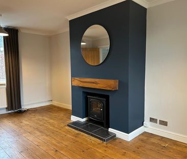 32 Racecourse Avenue, Shrewsbury, SY2 5BU - Photo 1