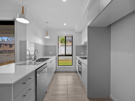 2/30 Auburn Crescent, Ripley QLD 4306 - Duplex For Rent | Domain - Photo 2