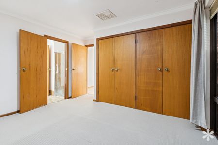 6 Lachlan Road - Photo 4