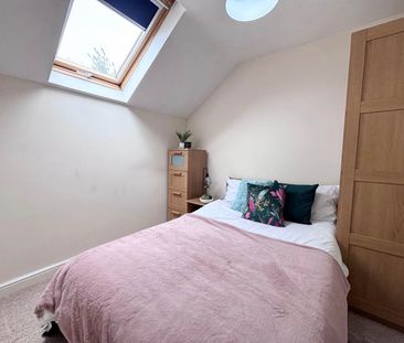 Hough Lane (Room 4), Bramley, Leeds - Photo 5