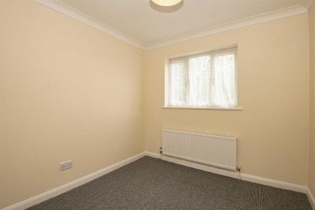 3 bedroom detached house to rent - Photo 2