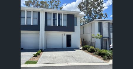 Opportunity awaits - Beautiful setting and comfort - Photo 3