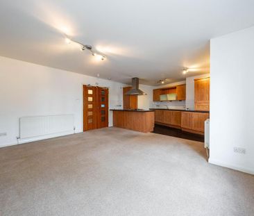 2 bedroom flat to rent - Photo 6