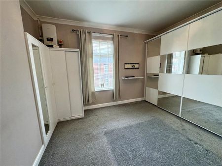 2 bedroom terraced house to rent - Photo 4