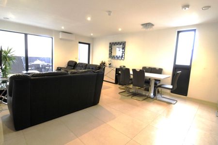 Alpine Road, London, NW9 - Photo 5