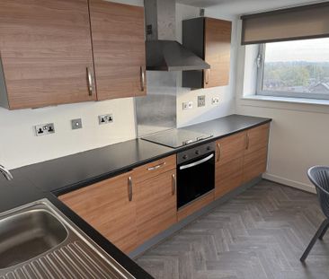 2 bedroom flat to rent - Photo 2