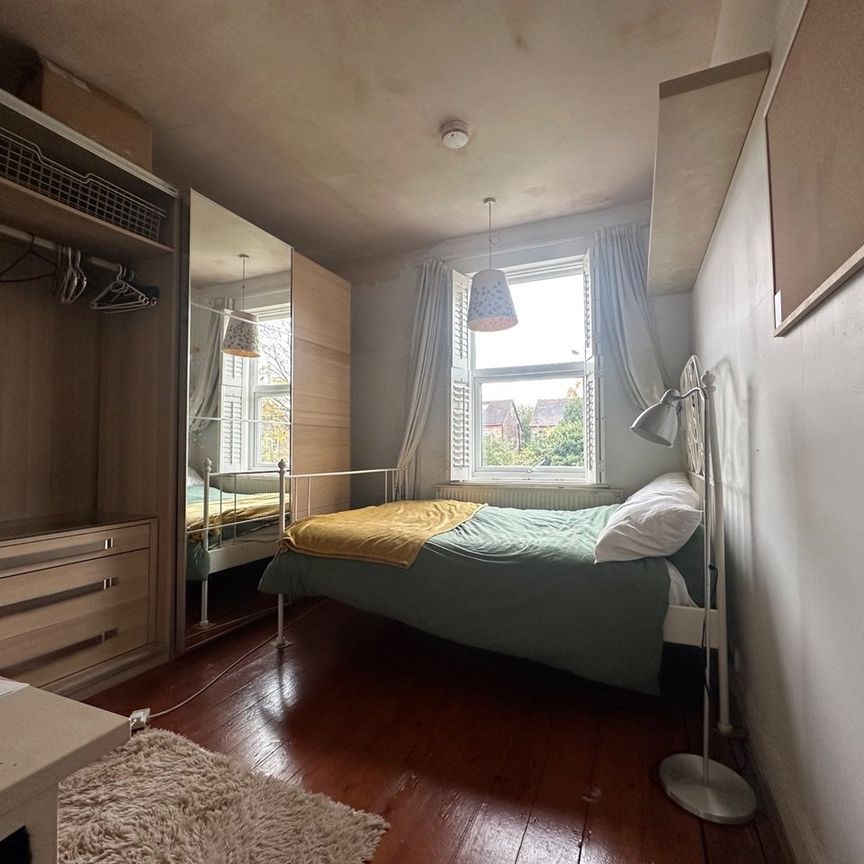 Room in a Shared House, Collingwood Road, M19 - Photo 1