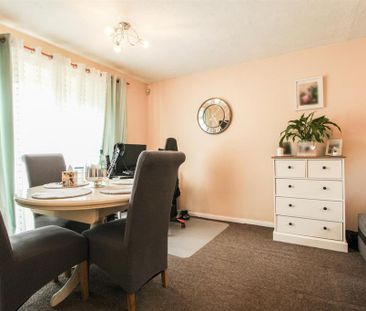 1 bedroom semi-detached bungalow to rent - Photo 3