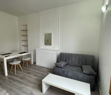 Location Appartement 2 pièces 40m² SAUMUR 49400 - Photo 2